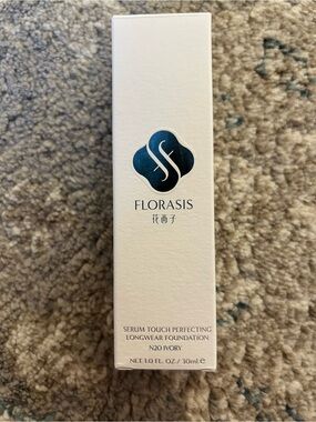 Florasis Serum Touch Perfecting Longwear Foundation - N20 Ivory. Swatched Once.